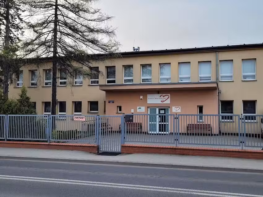 Godne Życie. Fundacja