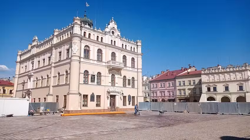 Gościniec Asticus Apartamenty Noclegi Restauracja Przyjęcia weselne Komunie Imprezy okolicznościowe