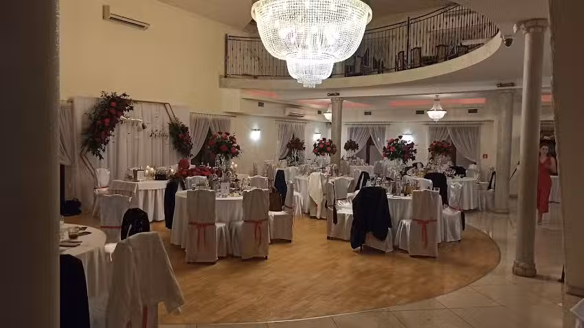 Gościniec Branicki, Organizator przyjęć weselnych Profesjonalne, Szkolenia i Konferencje, Przyjęcia weselne.