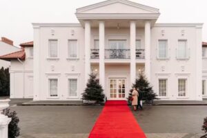 Gościniec pod Jesionem | Wesela | Organizacja przyjęć rodzinnych | Catering