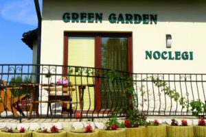 GREEN GARDEN-PIZZERIA,Noclegi, catering