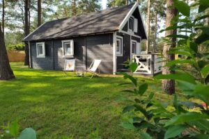 Helena. Dom wczasowy. Zielone szkoły, imprezy rodzinne, spotkania integracyjne, kolonie, turnusy rehabilitacyjne, wczasy