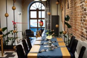 Hoppen House &ndash; Restauracja & Aparthotel