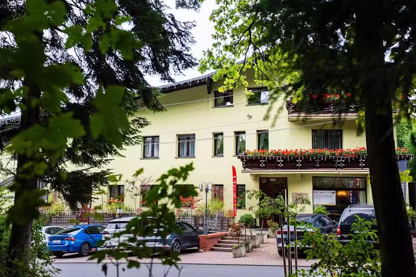 Hotel na Błoniach &ndash; Biznes, Natura, Sport