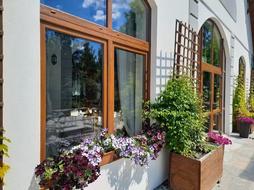 Hotel Ostrołęka -Noclegi &ndash; Sala Weselna &ndash; Zielony Zakątek