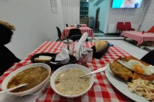 Hotel. Pokoje gościnne i pracownicze. Bar 'U Geńka&rsquo;