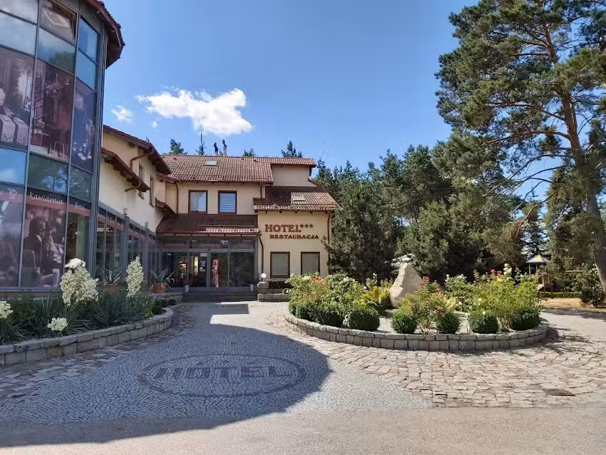 HOTEL PRZY RONDZIE *** BAR 24H, Restauracja, Sala Weselna.