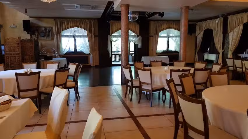 Hotel RED i Restauracja SIESTA