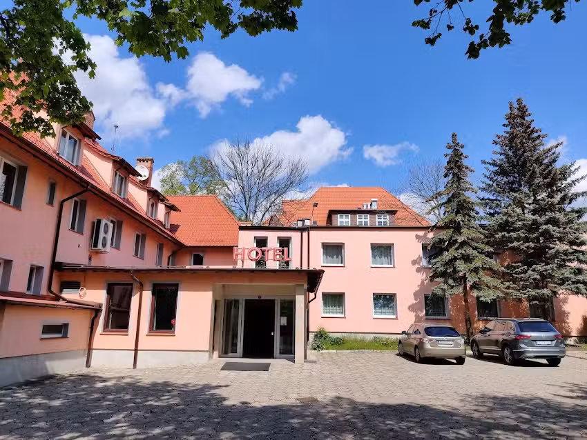 HOTEL RESTAURACJA ŻUŁAWY ELBLĄG