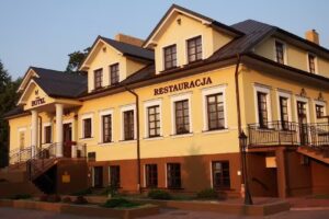 Hotel Rytwiany &bdquo;Nowy Dworek&rdquo;