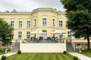 Hotel SPA AKACJOWY DWÓR