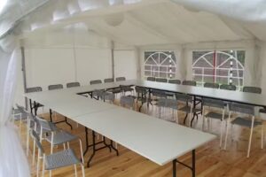 IMPREZYPODCHMURKA.PL – namioty i sprzęt eventowy