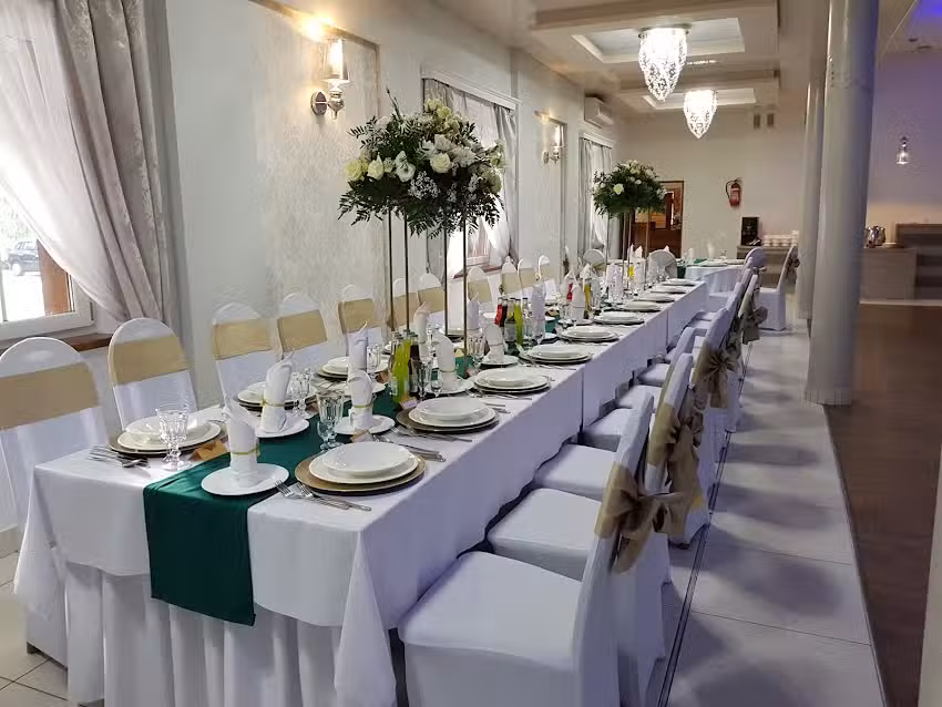 Jaś i Małgosia &ndash; restauracja noclegi sala weselna