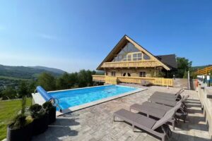 Karolowy Dw&oacute;r