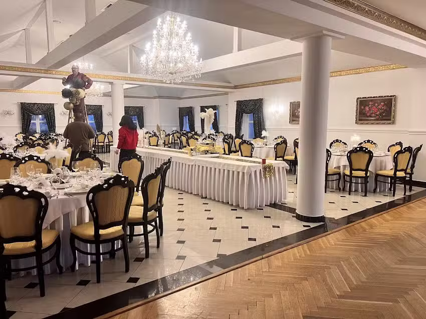 Kasztanowy Dw&oacute;r