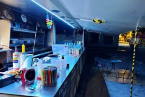 KR&Oacute;L STREET FOODU