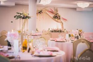 Kwiaciarnia &ndash; Dekoracje ślubne, weselne i kościelne w Bielsku-Białej &ndash; Wonia