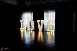 Laura Restauracja, hotel