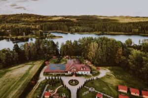 Leśny Dworek Polan&oacute;w