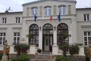 Lisewski Dw&oacute;r. Restauracja, wynajem sali okolicznościowej, organizacja imprez