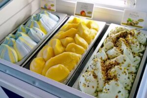 Lody &ndash; catering lodowy na imprezy wynajem maszyn z obsługą