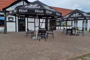 Lokal Gastronomiczno-Rozrywkowy Na Wzg&oacute;rzu