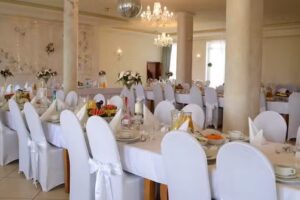 Magnat. Restauracja. Imprezy okolicznościowe, wesela