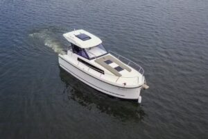 MAZURY BOATS &ndash; Czarter Jacht&oacute;w Mazury