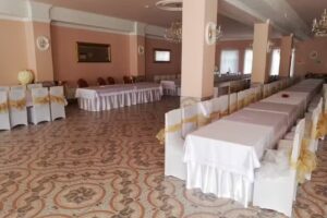 Merit. Ośrodek bankietowo – weselny. Waniewski B.