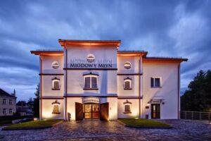 Miodowy Młyn &ndash; Hotel Restauracja Centrum Fitness