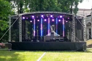 Mobilna scena, wynajem sceny na imprezy, wynajem nagłośnienia opolskie