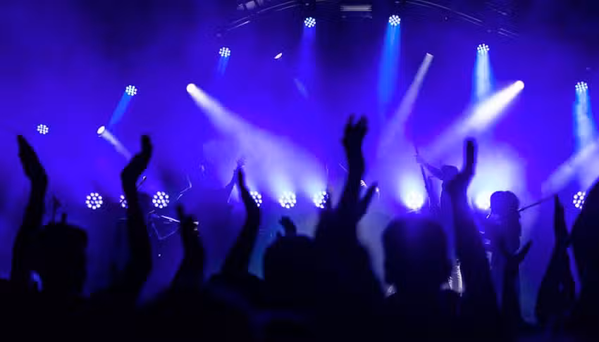 Nagłośnienie & Oświetlenie Imprez. Technika Estradowa i Obsługa. Koncerty i Eventy.