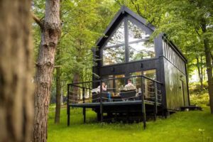 Narusa Leśna Przystań | Apartamenty | Domki | Aparthotel | Restauracja | Wczasy nad zalewem Wiślanym | Eventy | Szkolenia