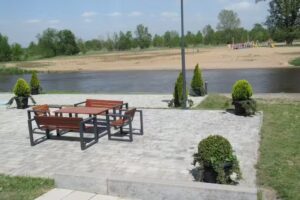 Noclegi i Restauracja