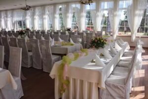 Noclegi i Restauracja Pawlakowa Zagroda