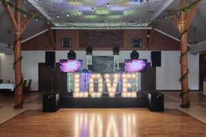 Nowak Studio Events | Wypożyczlania atrakcji i sprzętu eventowego