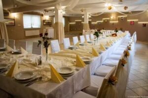 Oaza Sala Konferencyjno-Bankietowa i Noclegi