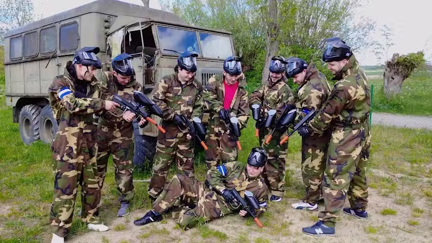 OFENSYWA TEAM POLIGON paintball, imprezy integracyjne, atrakcje dla kolonii, Niechorze, Rewal, Pogorzelica, Pobierowo
