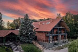 Ośrodek R&oacute;ża Wiatr&oacute;w