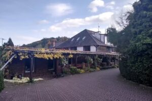 Ośrodek Wypoczynkowy MAX &ndash; wczasy w g&oacute;rach z krytym basenem &ndash; pokoje noclegi Jarnołt&oacute;wek