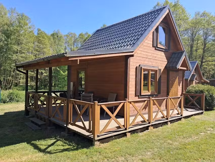 Ośrodek Wypoczynkowy Rzewnica- tanie domki z wyżywieniem nad jeziorem spływy kajakowe czarter jachtu