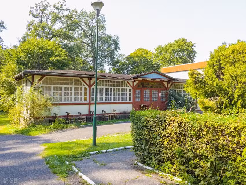 Ośrodek Wypoczynkowy &bdquo;Zacisze Leśne&rdquo;