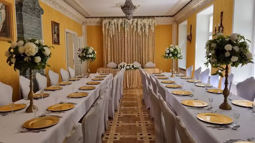 Pałac Lasot&oacute;w