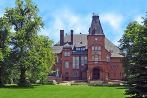 Pałac w Kobylnikach Hotel i Jazda Konna