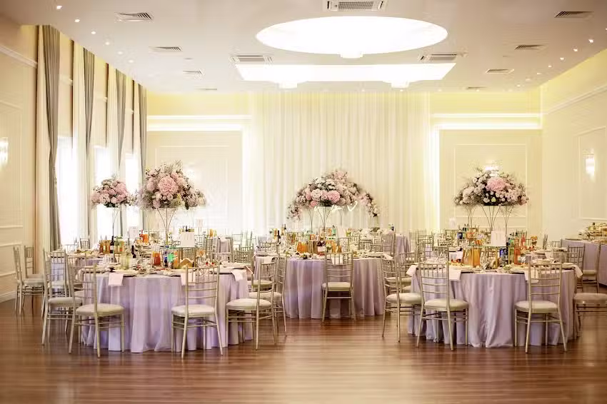 Pałac we Wr&oacute;blewie