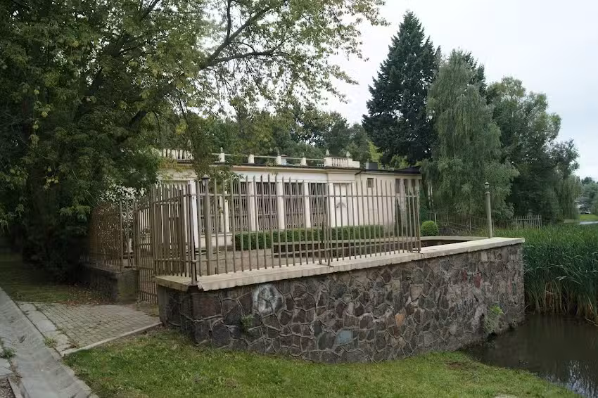 Pałacyk &bdquo;Cud mi&oacute;d&rdquo;