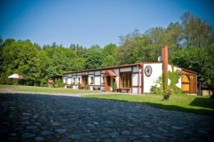 Pałacyk Łąkomin – Grill & Chill Resort