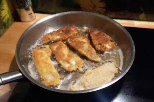 Pan Mintaj Smażalnia ryb na zamówienie.