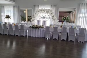 PARKOWA Restauracja-Sala bankietowa