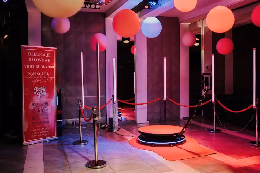 Party Time Byt&oacute;w